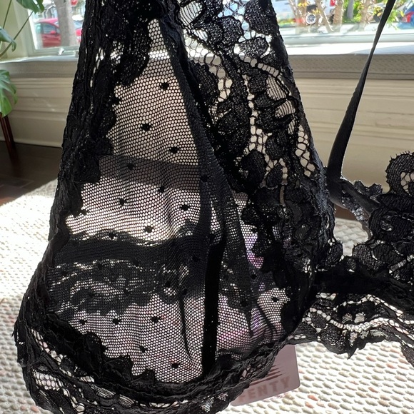 Savage X Fenty Floral Lace And Mesh Bralette Black Caviar size L NWT - Picture 5 of 14
